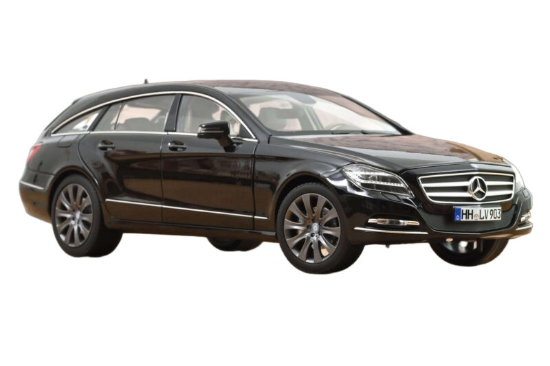 Mercedes CLS Shooting Brake X218 Obsidian Black Metallic Norev 1:18 Mercedes CLS Shooting Brake X218 Obsidian Black Metallic Norev 1:18 183944 Metall