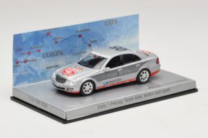 Mercedes E-Class #5 Team Auto Motor und Sport Rally Paris-Peking 2007 Minichamps 1:43 B66962261 Metall - pilt 2/5