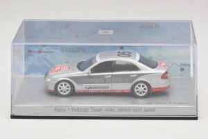 Mercedes E-Class #5 Team Auto Motor und Sport Rally Paris-Peking 2007 Minichamps 1:43 B66962261 Metall - pilt 4/5