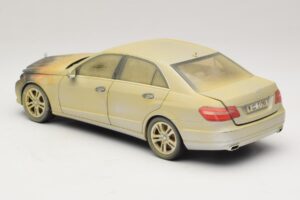 Mercedes E-Class W212 Põlenud Dubai Kunstiauto Minichamps 1:18 MB008 Metall - pilt 5/6