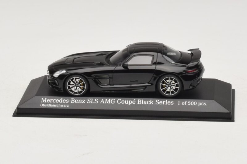 Mercedes SLS AMG C197 Black Series Must Metallik Minichamps 1:43 437033020 Metall