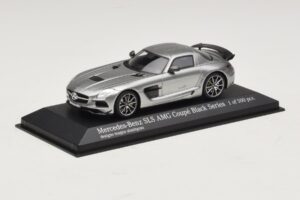 Mercedes SLS AMG C197 Black Series Hall Metallik Minichamps 1:43 437033024 Metall - pilt 2/4