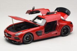 Mercedes SLS AMG C197 Black Series Punane Minichamps 1:18 110033022 Metall - pilt 3/8