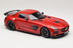 Mercedes SLS AMG C197 Black Series Punane Minichamps 1:18 110033022 Metall - pilt 6/8