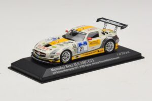 Mercedes SLS AMG GT3 #21 Rowe Racing Hartung / Heyer Nurburgring 24 Hours 2013 Minichamps 1:43 410133221 Metall - pilt 2/4