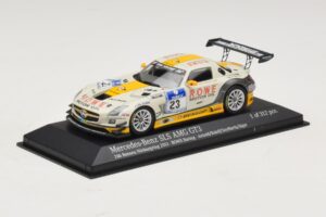 Mercedes SLS AMG GT3 #23 Rowe Racing Arnold / Roloff Nurburgring 24 Hours 2013 Minichamps 1:43 410133223 Metall - pilt 2/4
