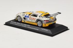 Mercedes SLS AMG GT3 #23 Rowe Racing Arnold / Roloff Nurburgring 24 Hours 2013 Minichamps 1:43 410133223 Metall - pilt 3/4