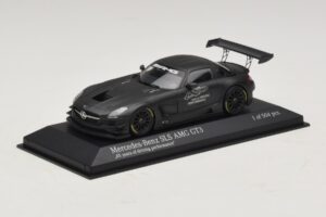 Mercedes SLS AMG GT3 45 Years of Driving Performance Must Minichamps 1:43 410133200 Metall - pilt 2/4