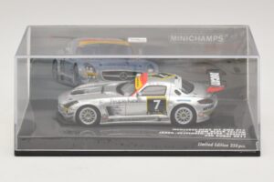 Mercedes SLS AMG GT3 #7 Black Falcon Jager / Seyffarth 24 Hours of Dubai 2011 Minichamps 1:43 437110307 Metall - pilt 4/5