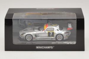 Mercedes SLS AMG GT3 #7 Black Falcon Jager / Seyffarth 24 Hours of Dubai 2011 Minichamps 1:43 437110307 Metall - pilt 5/5