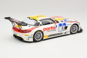 Mercedes SLS AMG GT3 #9 B. Schneider / J. Bleekemolen Black Falcon 24 Hours of Nurburgring Winner 2013 Minichamps 1:18 151133 - pilt 2/6