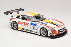 Mercedes SLS AMG GT3 #9 B. Schneider / J. Bleekemolen Black Falcon 24 Hours of Nurburgring Winner 2013 Minichamps 1:18 151133 - pilt 4/6