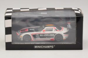 Mercedes SLS AMG GT3 All-Inkl.com #38 FIA GT1 World Championship 2012 Champions Minichamps 1:43 410123238 Metall - pilt 4/4