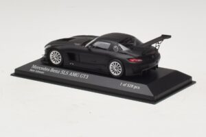 Mercedes SLS AMG GT3 Matt Must Minichamps 1:43 410113200 Metall - pilt 3/4