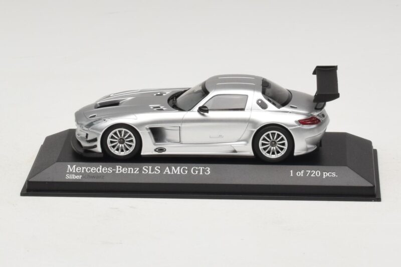 Mercedes SLS AMG GT3 Hõbe Minichamps 1:43 410113202 Metall