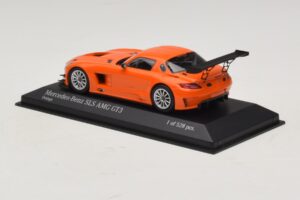 Mercedes SLS AMG GT3 Street Orange Minichamps 1:43 410113204 Metall - pilt 3/4