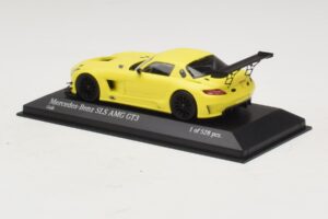 Mercedes SLS AMG GT3 Kollane Minichamps 1:43 410113201 Metall - pilt 3/4
