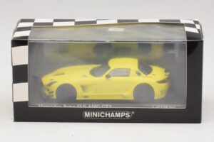 Mercedes SLS AMG GT3 Kollane Minichamps 1:43 410113201 Metall - pilt 4/4