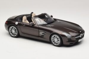 Mercedes SLS AMG Sepang Brown Minichamps 1:18 B66960080 Metall - pilt 7/9