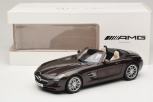 Mercedes SLS AMG Sepang Brown Minichamps 1:18 B66960080 Metall - pilt 9/9