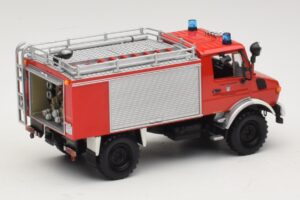 Mercedes Unimog 1300 L TLF 8/18 FF Oberammergau Minichamps 1:43 439033071 Metall - pilt 2/6