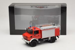 Mercedes Unimog 1300 L TLF 8/18 FF Oberammergau Minichamps 1:43 439033071 Metall - pilt 6/6