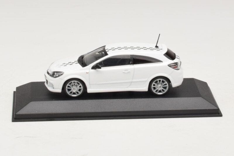 Opel Astra H OPC Nurburgring Edition Valge Minichamps 1:43 ASTRA005 Metall