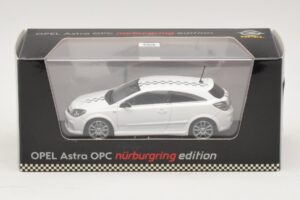 Opel Astra H OPC Nurburgring Edition Valge Minichamps 1:43 ASTRA005 Metall - pilt 4/4