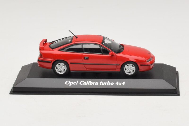 Opel Calibra Turbo 4x4 Punane Maxichamps 1:43 940045721 Metall