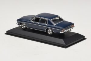 Opel Diplomat A Tumesinine Minichamps 1:43 DIPLOMAT001 Metall - pilt 3/4