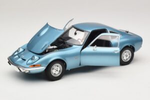 Opel GT Blue Metallic Minichamps 1:18 180049030 Metall - pilt 2/8