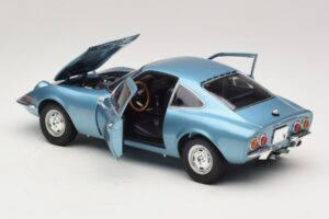 Opel GT Blue Metallic Minichamps 1:18 180049030 Metall - pilt 5/8