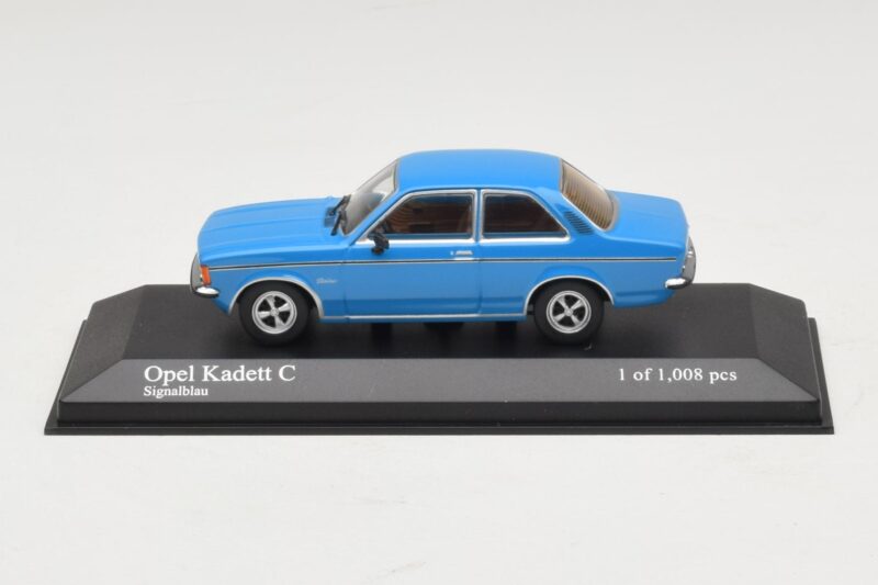 Opel Kadett C Sinine Minichamps 1:43 Opel Kadett C Sinine Minichamps 1:43 400048101 Metall