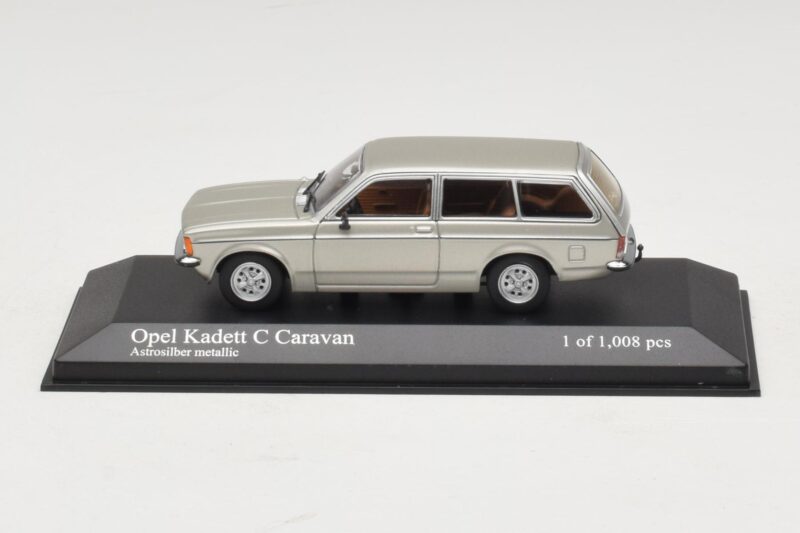 Opel Kadett C Caravan Silver Metallic Minichamps 1:43 400048111 Metall
