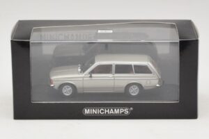Opel Kadett C Caravan Silver Metallic Minichamps 1:43 400048111 Metall - pilt 4/4