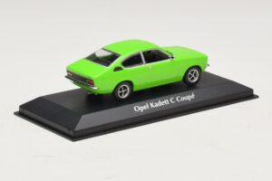 Opel Kadett C Coupe Roheline Maxichamps 1:43 940045621 Metall - pilt 2/4