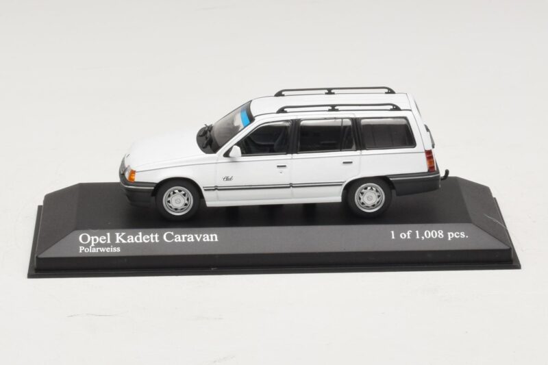 Opel Kadett E Caravan Valge Minichamps 1:43 400045911 Metall