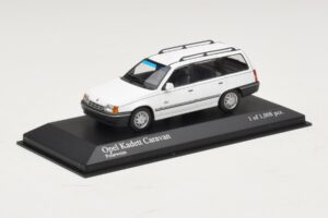 Opel Kadett E Caravan Valge Minichamps 1:43 400045911 Metall - pilt 2/4