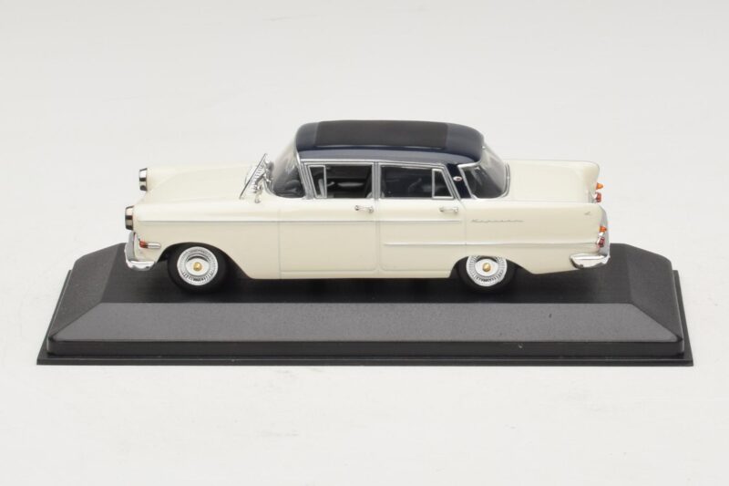 Opel Kapitan A Valge Minichamps 1:43 400048000 Metall