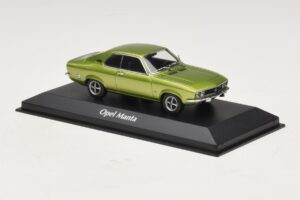 Opel Manta A Roheline Metallik Maxichamps 1:43 940045501 Metall - pilt 3/4