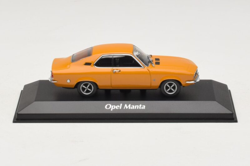 Opel Manta A Oranž Maxichamps 1:43 940045500 Metall