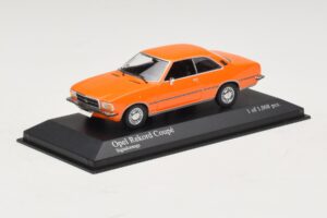 Opel Rekord D Kupee Oranž Minichamps 1:43 400044024 Metall - pilt 2/4