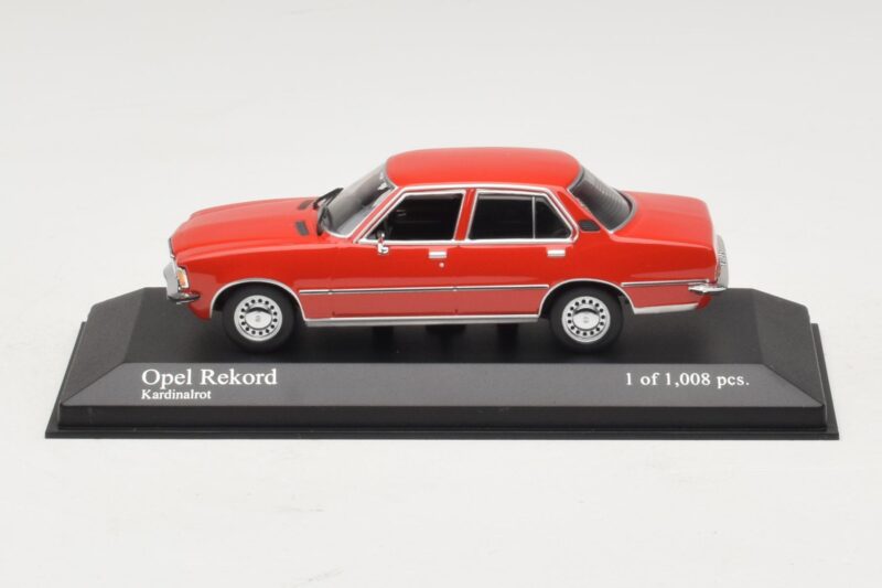 Opel Rekord D Punane Minichamps 1:43 400044004 Metall