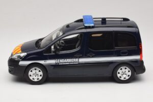 Peugeot Partner Gendarmerie Tumesinine Norev 1:18 184890 Metall - pilt 3/6