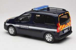 Peugeot Partner Gendarmerie Tumesinine Norev 1:18 184890 Metall - pilt 5/6