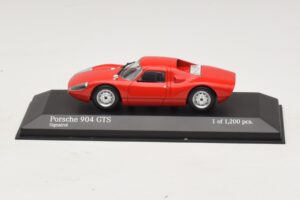 Porsche 904 GTS Punane Minichamps 1:43 400065722 Metall