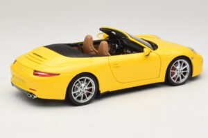 Porsche 911 991 Carrera S Kabriolett Kollane Minichamps 1:18 100061031 Metall - pilt 3/8