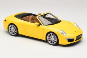 Porsche 911 991 Carrera S Kabriolett Kollane Minichamps 1:18 100061031 Metall - pilt 6/8