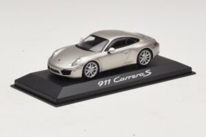 Porsche 911 991 Carrera S Hõbe Metallik Minichamps 1:43 WAP0200130C Metall - pilt 2/4