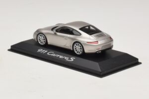 Porsche 911 991 Carrera S Hõbe Metallik Minichamps 1:43 WAP0200130C Metall - pilt 3/4